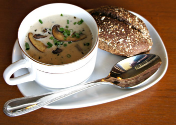 Рецепт супа из белых грибов на молоке