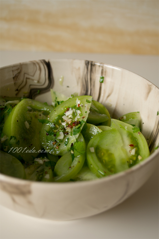 Вкусный салат из зеленых помидоров