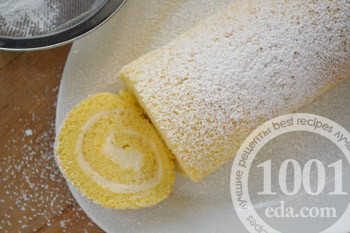 Бисквитный рулет с лимонно-творожной начинкой