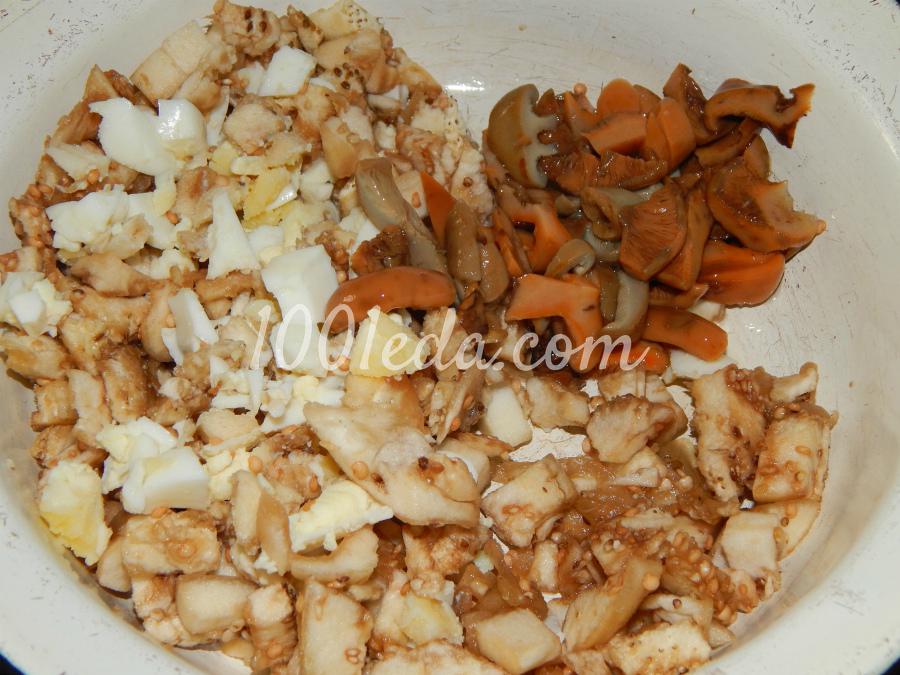 Баклажановая закуска с грибами и яйцом: рецепт с пошаговым фото - Шаг №4 Баклажановая закуска с грибами и яйцом: рецепт с пошаговым фото - Шаг №4