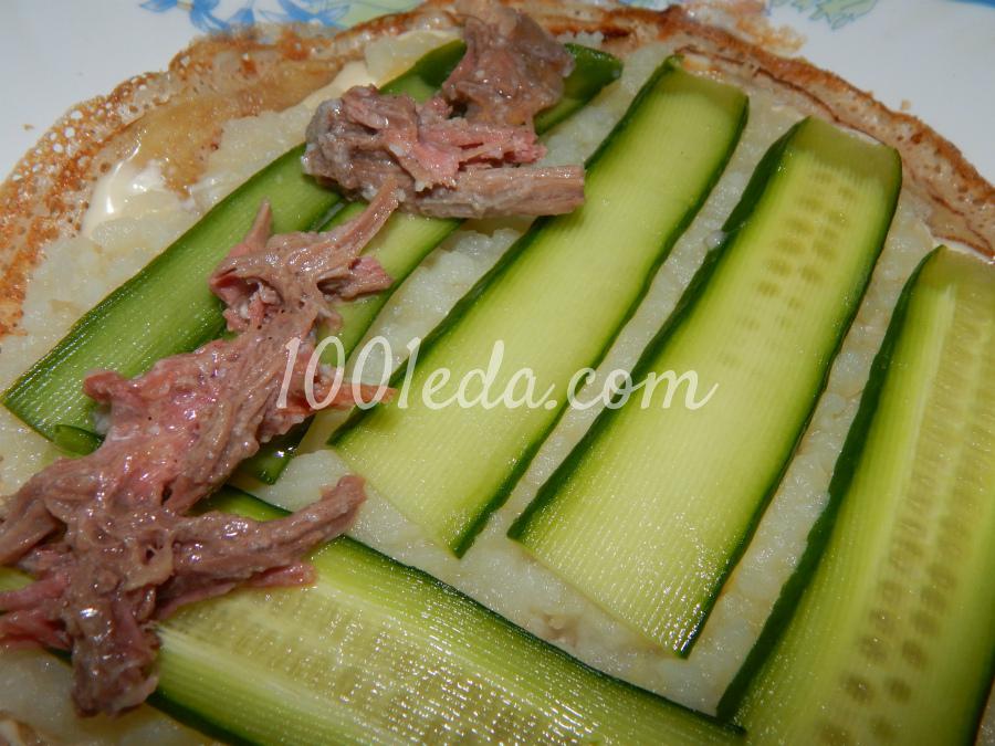Блинные рулетики с мясом и картофелем: рецепт с пошаговым фото - Шаг №4 Блинные рулетики с мясом и картофелем: рецепт с пошаговым фото - Шаг №4