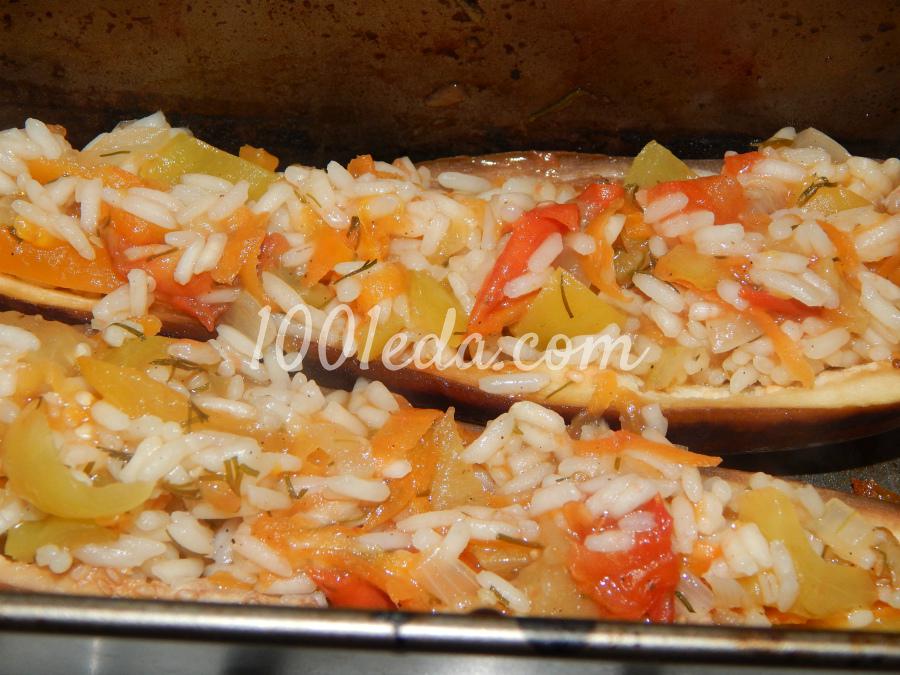 Фаршированные лодочки из баклажана с рисом и овощами: рецепт с пошаговым фото - Шаг №6 Фаршированные лодочки из баклажана с рисом и овощами: рецепт с пошаговым фото - Шаг №6