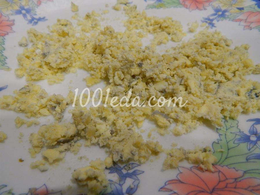 Картофельный салат с мясом Петушок в семейном кругу: рецепт с пошаговым фото - Шаг №7 Картофельный салат с мясом Петушок в семейном кругу: рецепт с пошаговым фото - Шаг №7