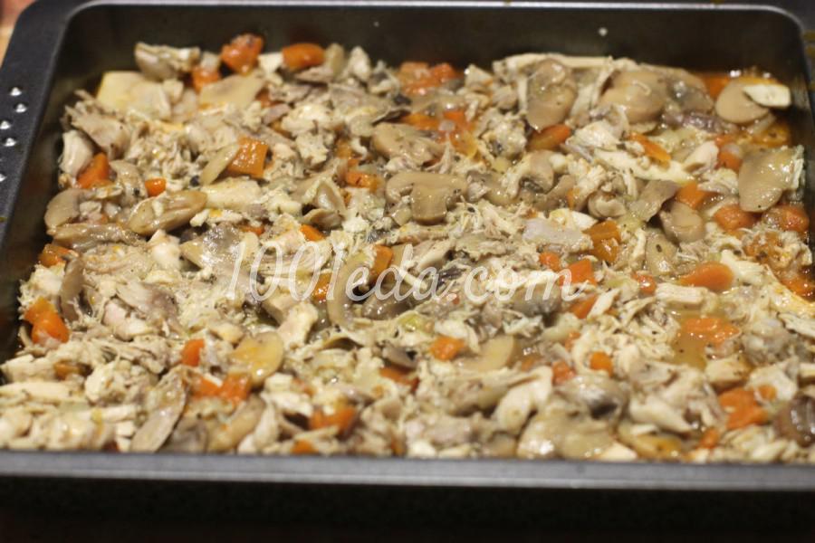 Лазанья с курицей, шампиньонами и томатным соусом: рецепт с пошаговым фото - Шаг №11 Лазанья с курицей, шампиньонами и томатным соусом: рецепт с пошаговым фото - Шаг №11