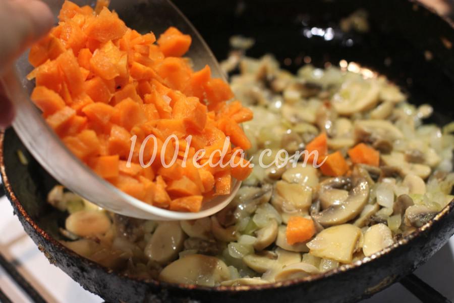 Лазанья с курицей, шампиньонами и томатным соусом: рецепт с пошаговым фото - Шаг №3 Лазанья с курицей, шампиньонами и томатным соусом: рецепт с пошаговым фото - Шаг №3