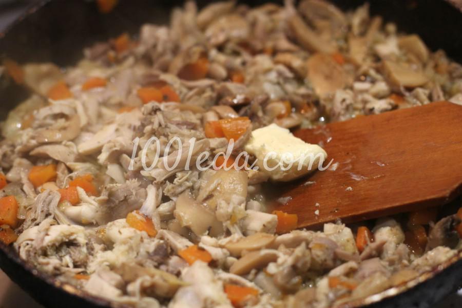 Лазанья с курицей, шампиньонами и томатным соусом: рецепт с пошаговым фото - Шаг №7 Лазанья с курицей, шампиньонами и томатным соусом: рецепт с пошаговым фото - Шаг №7