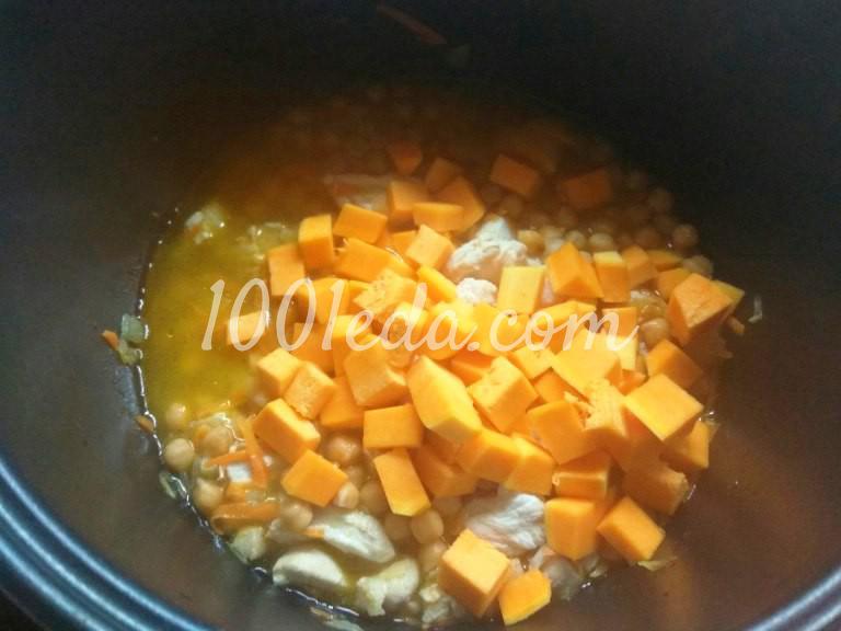 Нут с тыквой и куриным филе в мультиварке: рецепт с пошаговым фото - Шаг №4 Нут с тыквой и куриным филе в мультиварке: рецепт с пошаговым фото - Шаг №4