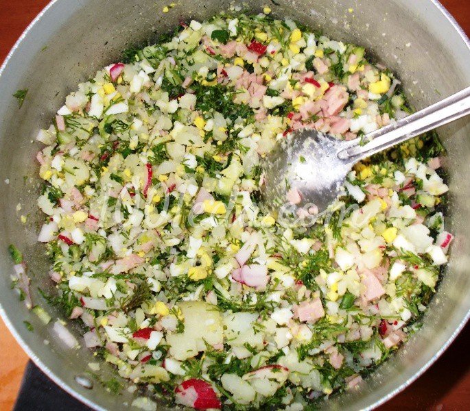 Окрошка с пахтой вкусная и полезная: рецепт с пошаговым фото - Шаг №4 Окрошка с пахтой вкусная и полезная: рецепт с пошаговым фото - Шаг №4