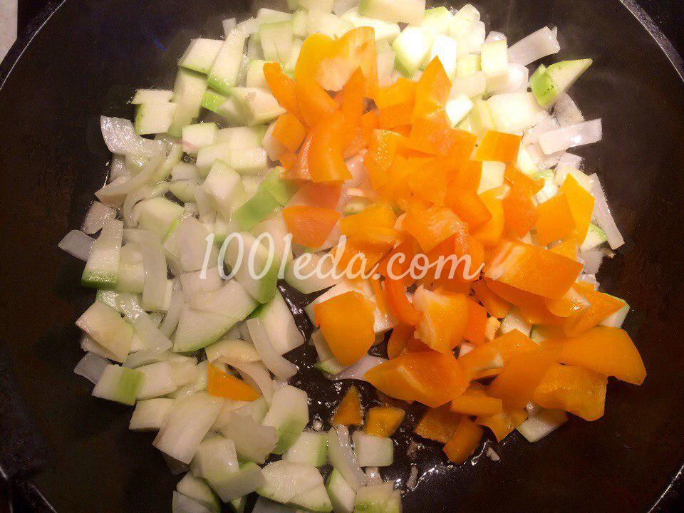 Открытый картофельный пирог с цукини и курицей барбекю: рецепт с пошаговым фото - Шаг №7 Открытый картофельный пирог с цукини и курицей барбекю: рецепт с пошаговым фото - Шаг №7