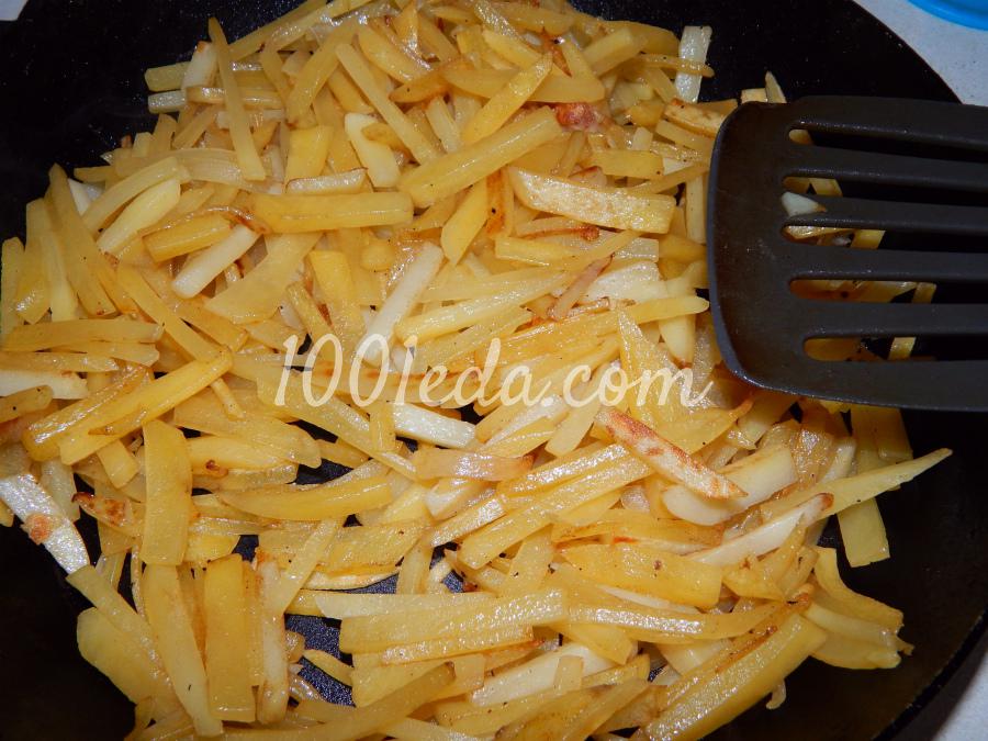 Овощной салат с жареным картофелем: рецепт с пошаговым фото - Шаг №2 Овощной салат с жареным картофелем: рецепт с пошаговым фото - Шаг №2