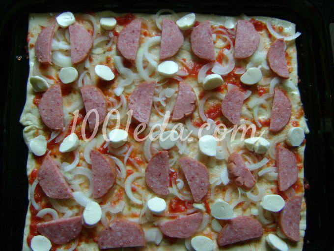 Пицца с салями и моцареллой: рецепт с пошаговым фото - Шаг №4
