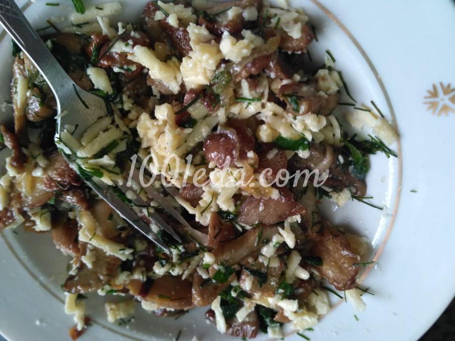 Рулетики из куриного филе с грибами и сыром: рецепт с пошаговым фото - Шаг №5 Рулетики из куриного филе с грибами и сыром: рецепт с пошаговым фото - Шаг №5