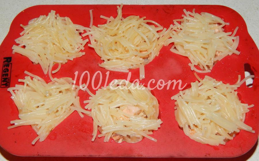 Вермишелево-картофельное суфле с красной рыбой: рецепт с пошаговым фото - Шаг №4