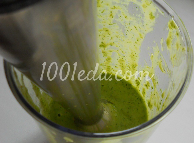 Холодный хлебный суп с зеленью на курином бульоне: рецепт с пошаговым фото - Шаг №4