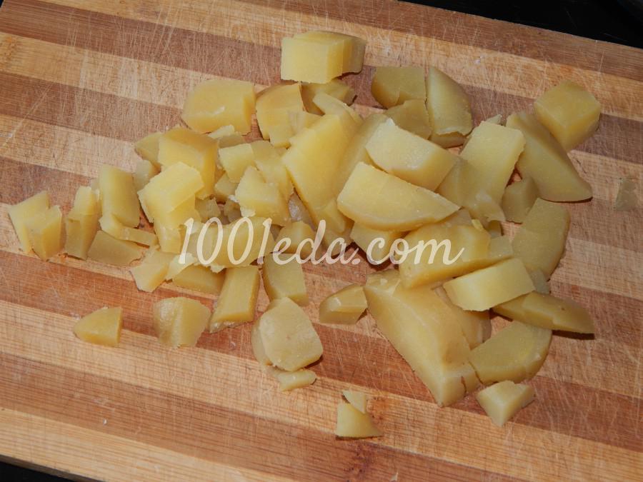 Зимний салат с маринованными огурцами и колбасой: рецепт с пошаговым фото - Шаг №1 Зимний салат с маринованными огурцами и колбасой: рецепт с пошаговым фото - Шаг №1
