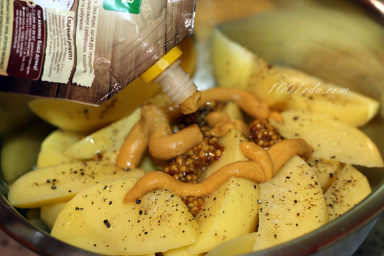 Румяная горчичная картошечка в мультиварке
