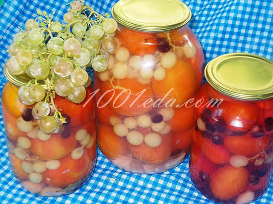 Маринованные помидоры с добавлением винограда