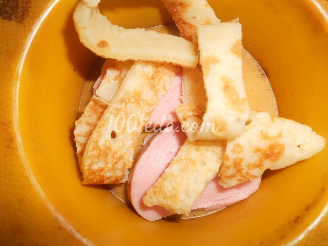 Омлет с блинами и колбасой в духовке: рецепт с пошаговым фото 