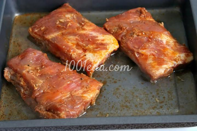 Пикантные свиные ребрышки, запеченные в духовке: рецепт с пошаговым фото