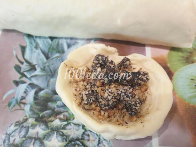 Бадамбура с орехами и черносливом: рецепт с пошаговым фото