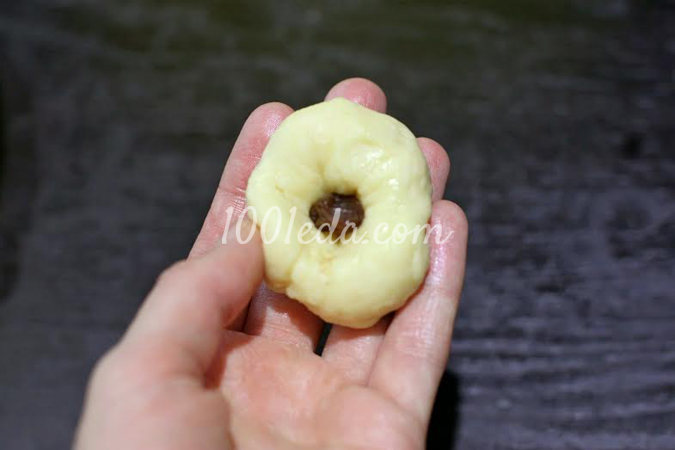 Пирог из дрожжевых шариков с корицей, изюмом и белой глазурью в мультиварке: рецепт с пошаговым фото