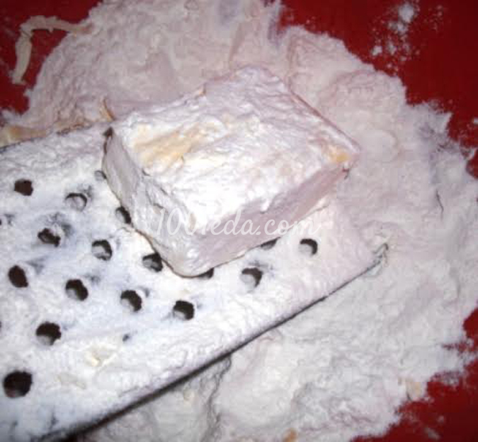 Пирог из творожного теста Вишня в желе с шоколадной крошкой: рецепт с пошаговым фото