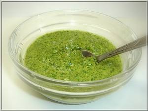 рецепт приготовления Соус из кефира и зелени.