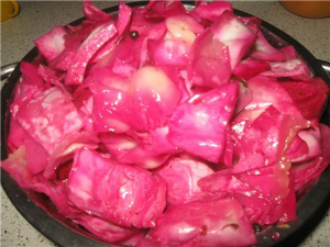 рецепт приготовления капусты маринованной со свеклой 
