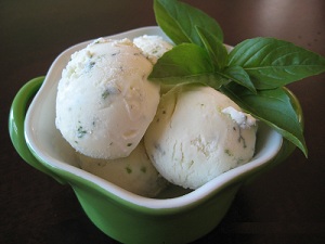 мороженое с лаймом и базиликом