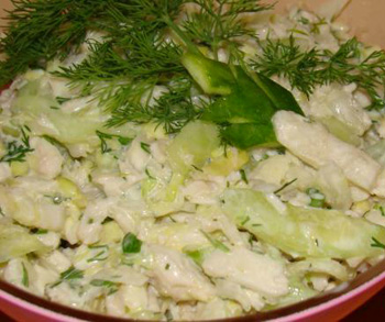 овощной салат с курицей