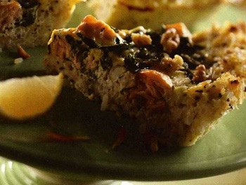 Рецепт пирога из риса с семгой и орехами