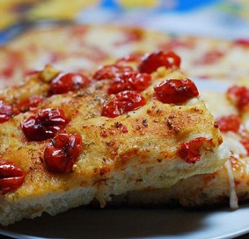 Рецепт пиццы «Альтальо» с помидорами черри 