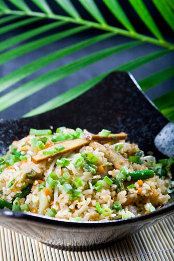 рис с яйцом и луком по-китайски