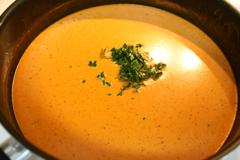 Томатно-сметанный соус к вареникам
