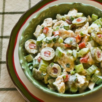 Рецепт куриного салата с маслинами
