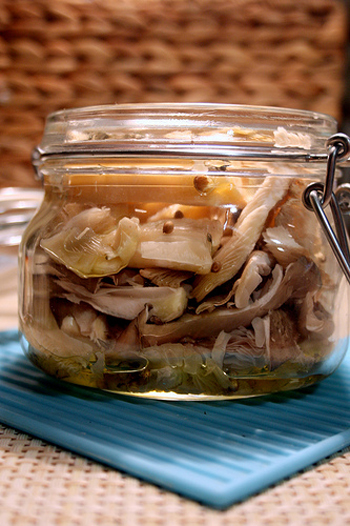 Рецепт салата из вешенок с чесноком