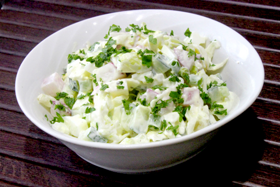 Салат из редиса и зеленых овощей «Весенний»