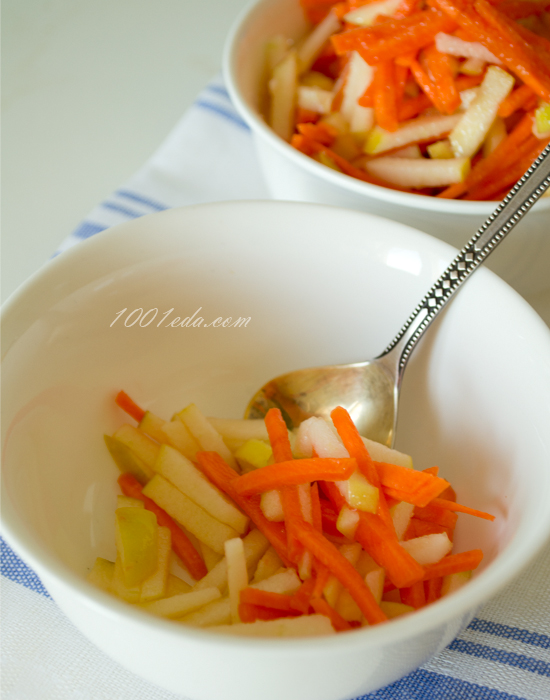 Детский салат с морковкой и яблоком: рецепт с пошаговым фото 