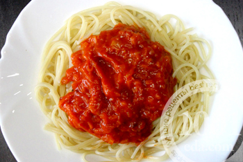 Макароны по-итальянски с томатным соусом