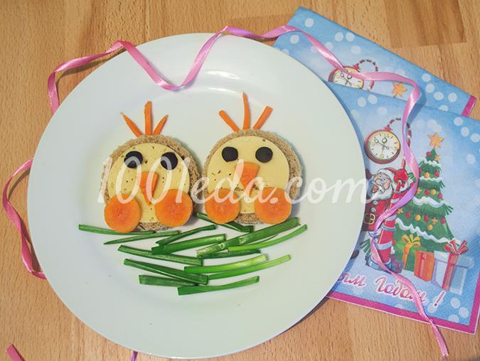 Бутерброды для детей Новогодние петушки: рецепт с пошаговым фото