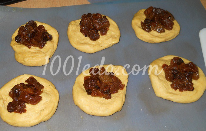 Английские пасхальные крестовые булочки с начинкой: рецепт с пошаговым фото- Шаг №2