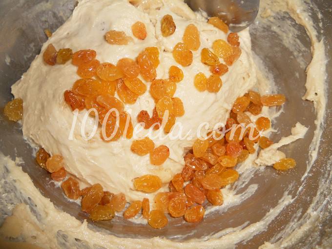 Булочки с изюмом и маком: рецепт с пошаговым фото - Шаг №3 Булочки с изюмом и маком: рецепт с пошаговым фото - Шаг №3