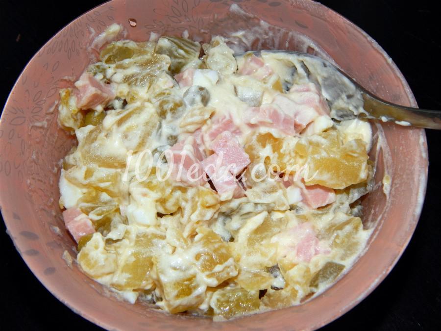 Зимний салат с маринованными огурцами и колбасой: рецепт с пошаговым фото