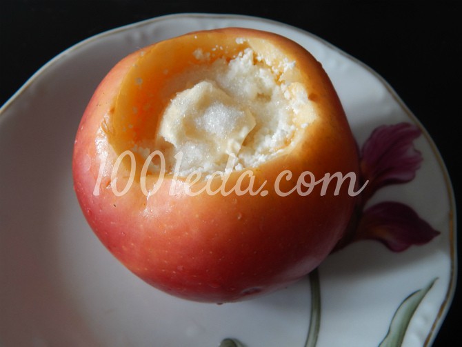 Детский завтрак из запеченного яблока с творогом: рецепт с пошаговым фото - Шаг №2