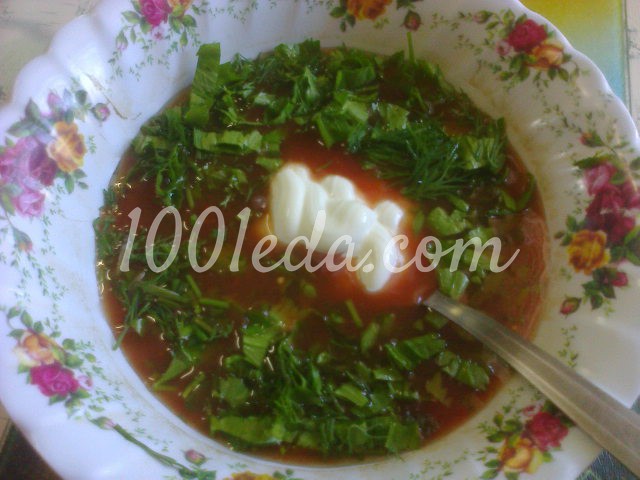 Диетический холодный томатный суп с сельдереем