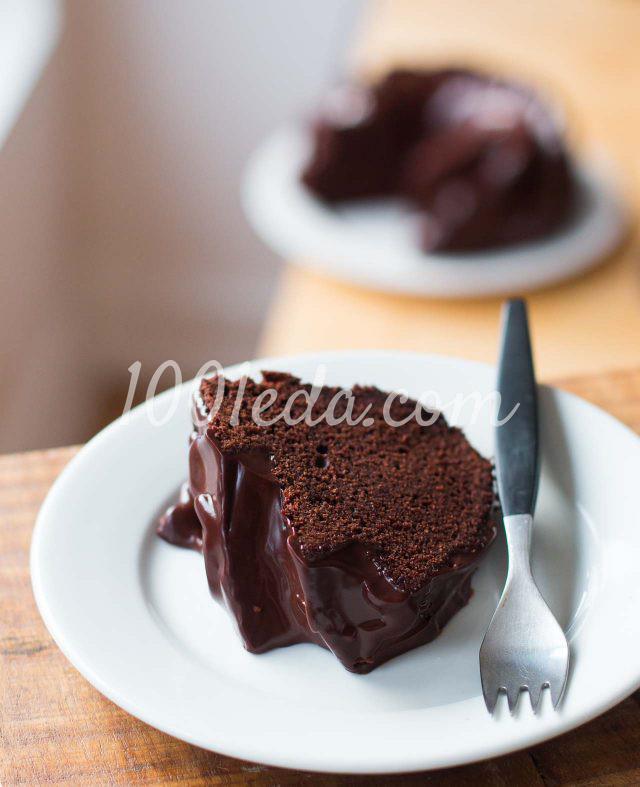 Двойной шоколадный кекс с шоколадной глазурью