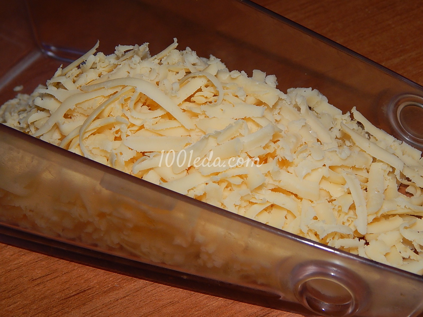 Фаршированная горбуша с сыром и луком: рецепт с пошаговым фото - Шаг №3