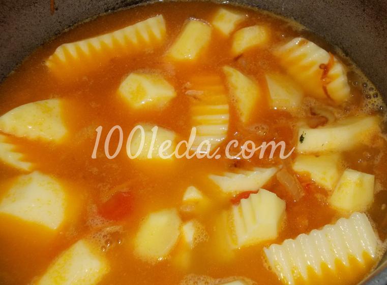Густой суп с тушёнкой: рецепт с пошаговым фото - Шаг №4