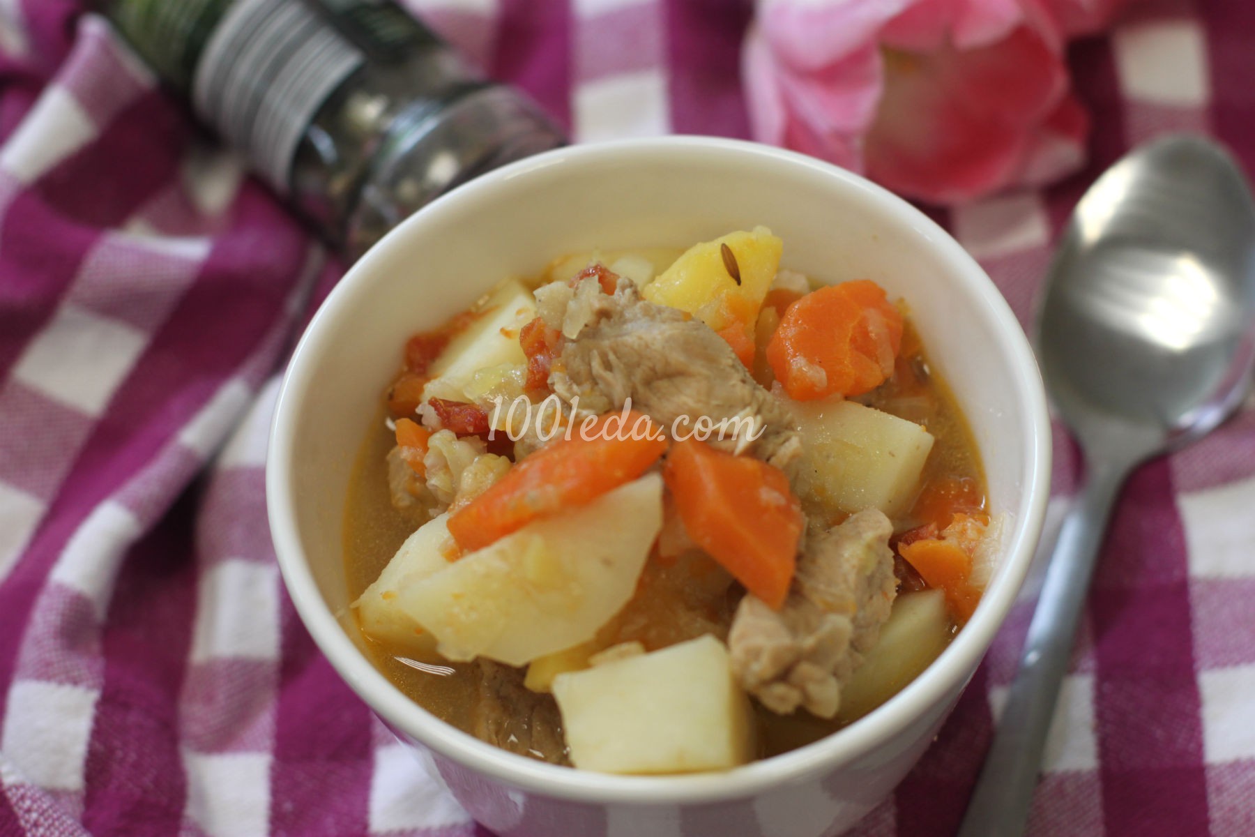 Тушеный картофель со свининой и сушеными помидорами в мультиварке: рецепт с пошаговым фото