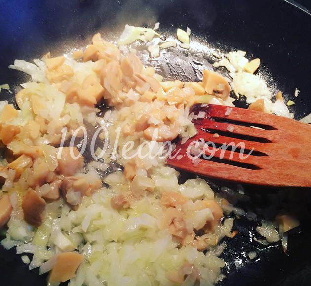 Картофельная бабка с курицей и грибами в глиняном горшочке: рецепт с пошаговым фото - Шаг №2